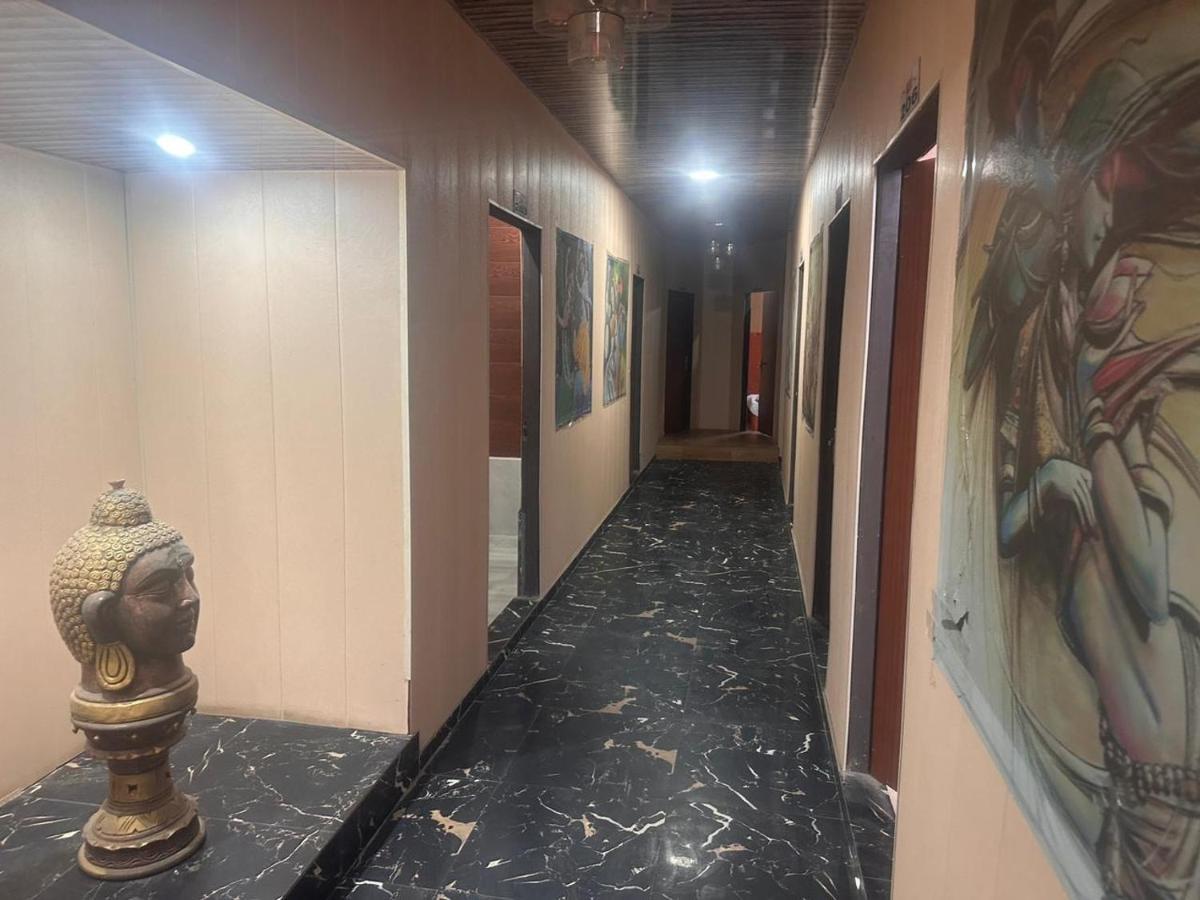 Vrindāvan Yamnotri Dham酒店 外观 照片