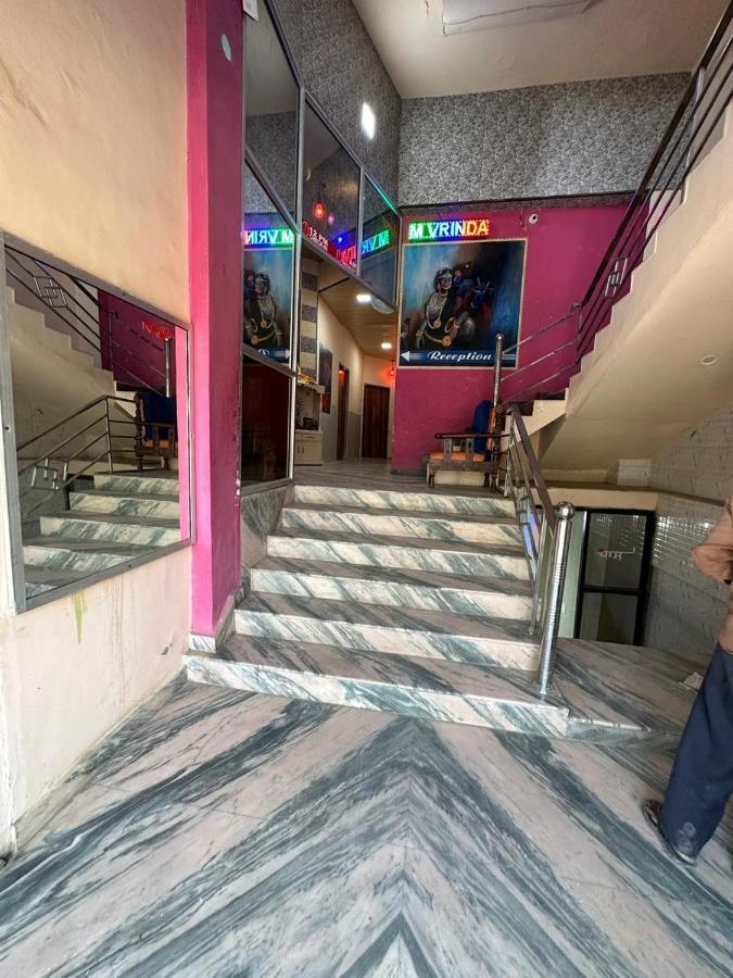 Vrindāvan Yamnotri Dham酒店 外观 照片